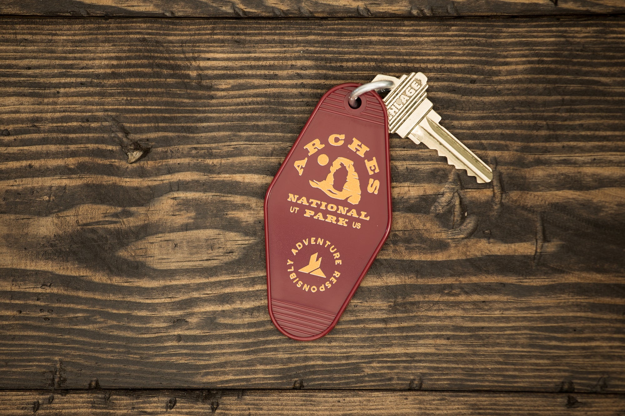 Arches National Park Retro Hotel Key Tag – Adventure Responsibly